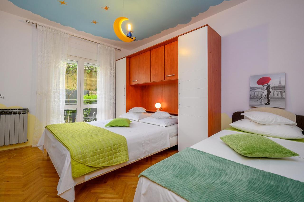 Apartments Juric ポドストラナ エクステリア 写真
