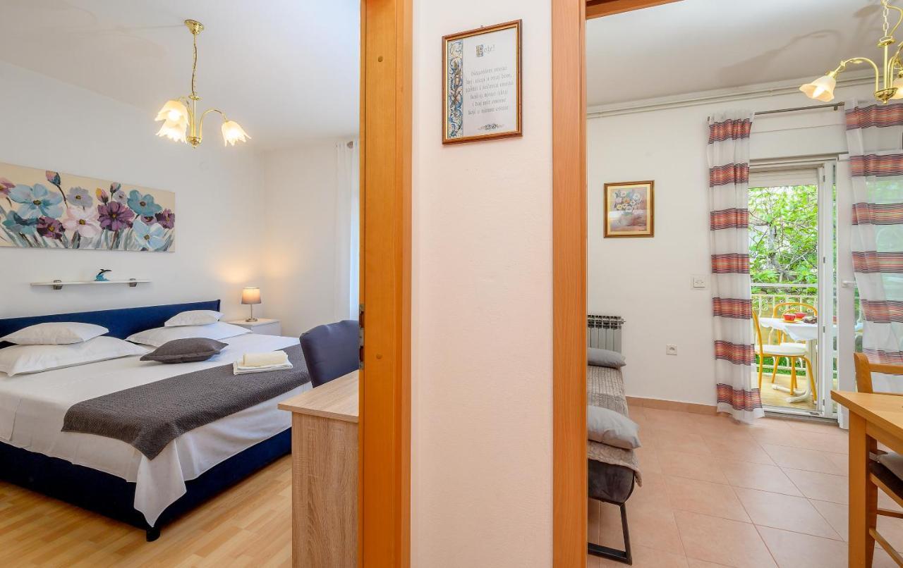Apartments Juric ポドストラナ エクステリア 写真