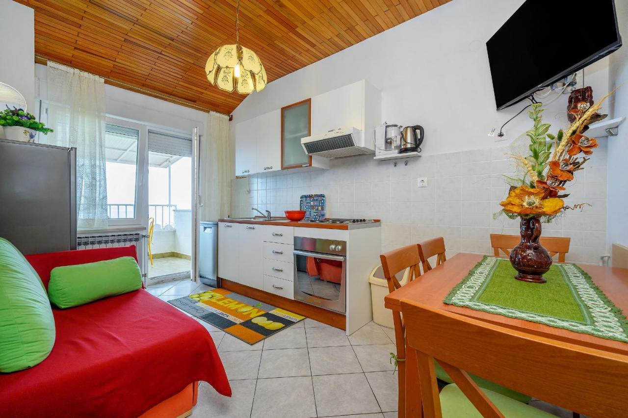 Apartments Juric ポドストラナ エクステリア 写真