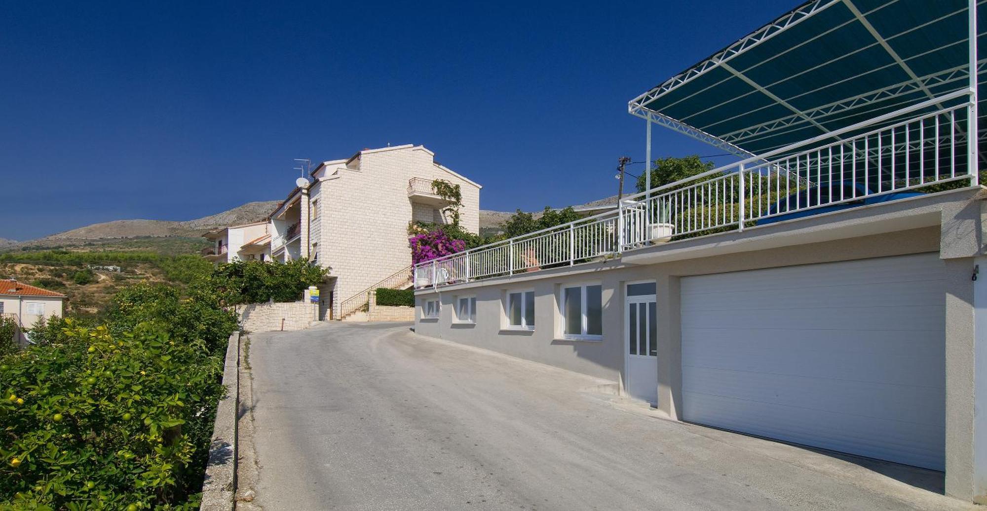 Apartments Juric ポドストラナ エクステリア 写真